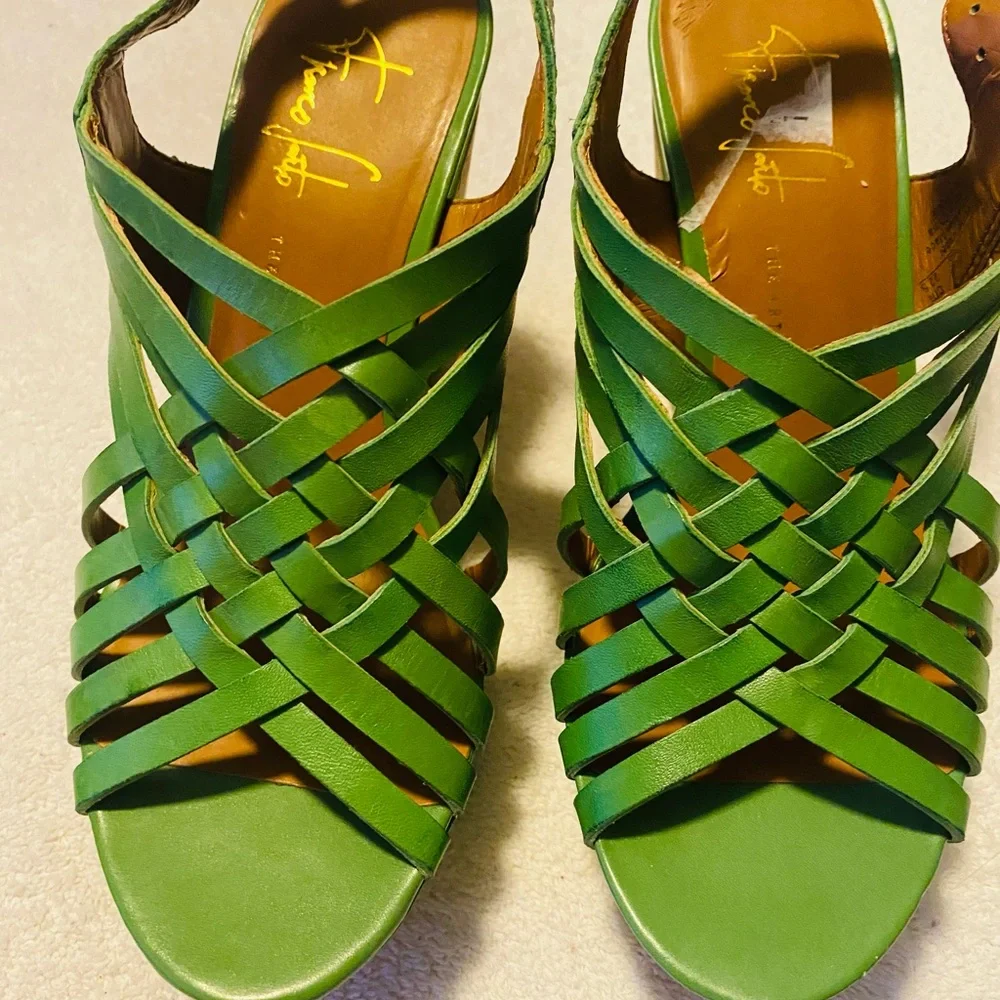 Brand New Wedges By FRANCO SARTO - Size  5.5 M - Wedge Height 4.5” - box 19 - Picture 4 of 5